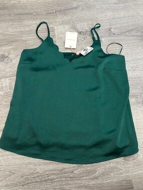 Skies Are Blue Emerald Scallop Neck Cami